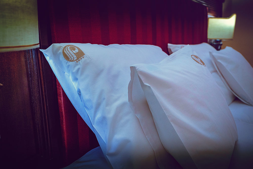 Perla Hotel Slănic-Moldova エクステリア 写真