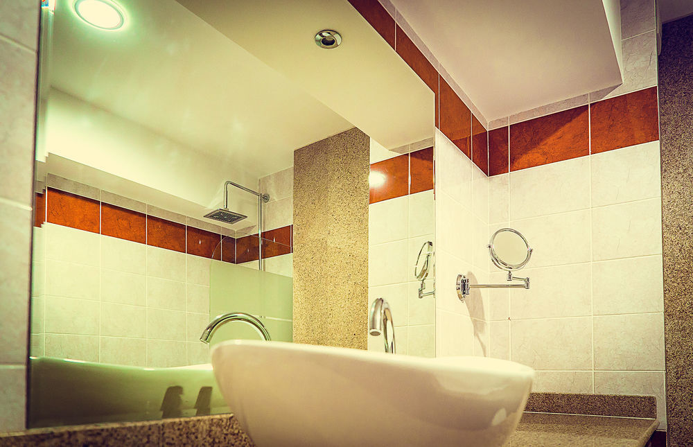 Perla Hotel Slănic-Moldova エクステリア 写真